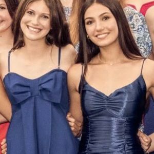 Meet your Posher, Ava